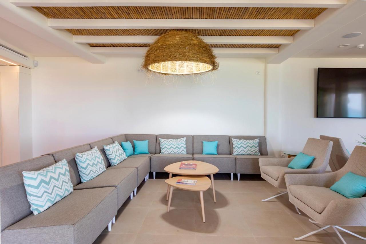 Hotel Maysi Playa Migjorn Buitenkant foto