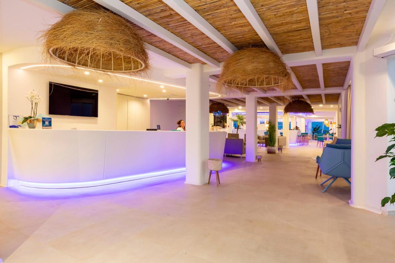 Hotel Maysi Playa Migjorn Buitenkant foto