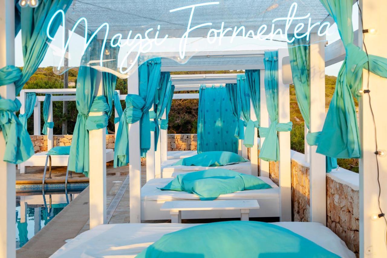 Hotel Maysi Playa Migjorn Buitenkant foto